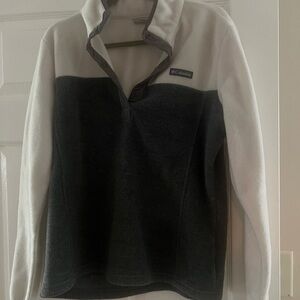 Columbia Cream Fleece Pullover